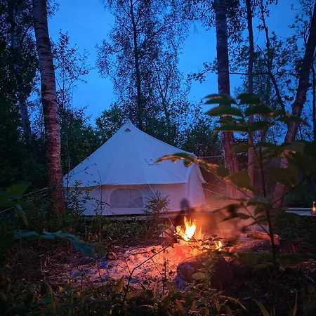 Off-Grid Forest Glamping Luxury tent